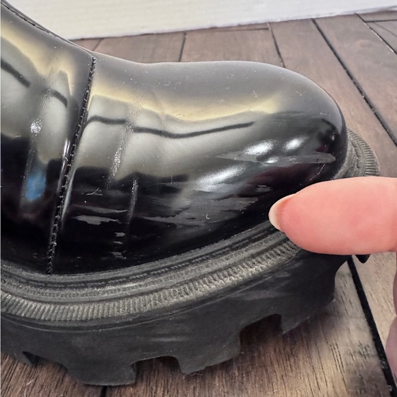 Forever 21 Black Patent Leather Chunky Pull On Boots Women 7 Wimsygoth Platform - Picture 7 of 10